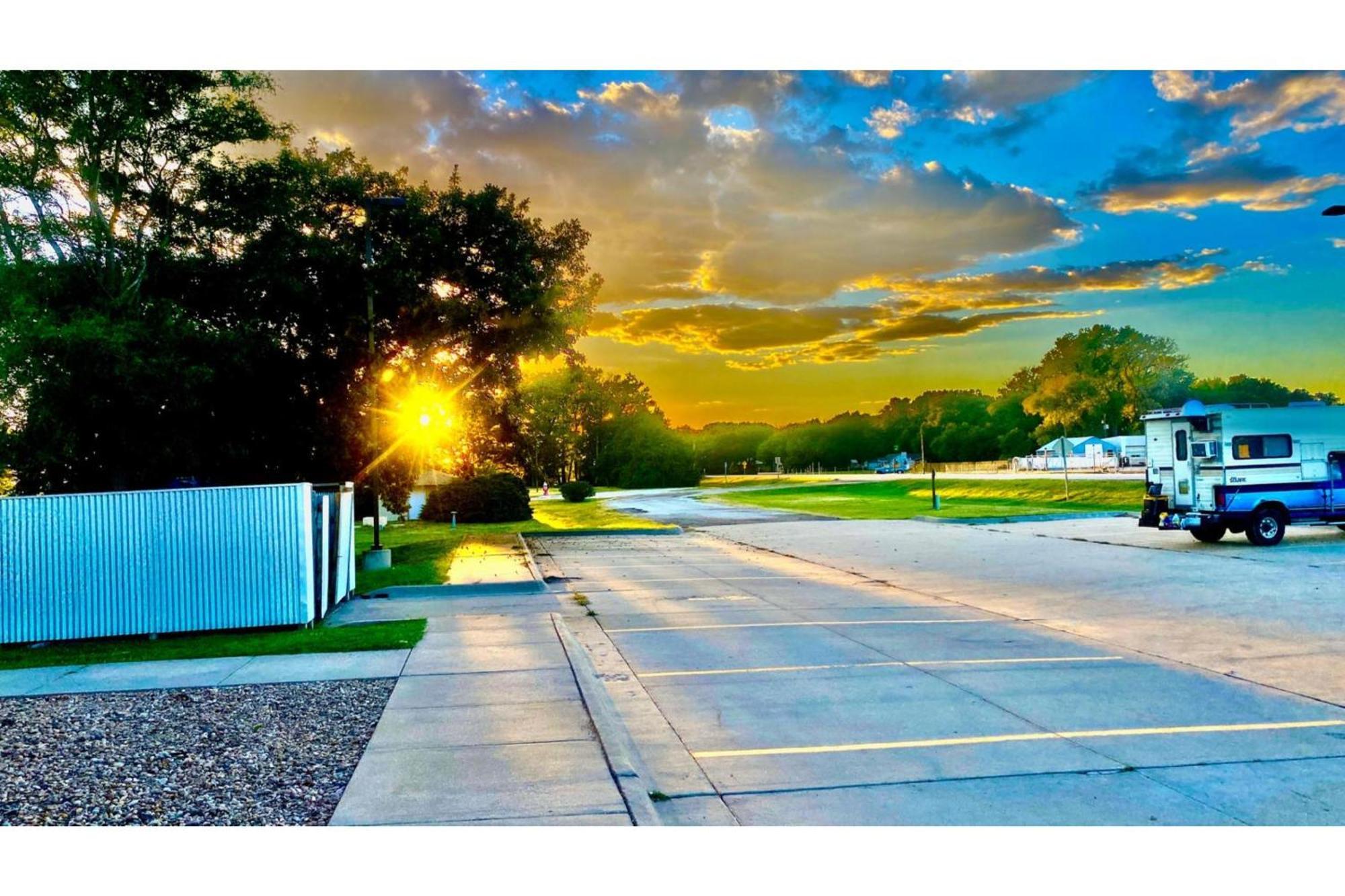 Park View Inn & Suites Hoisington Near Great Bend Luaran gambar