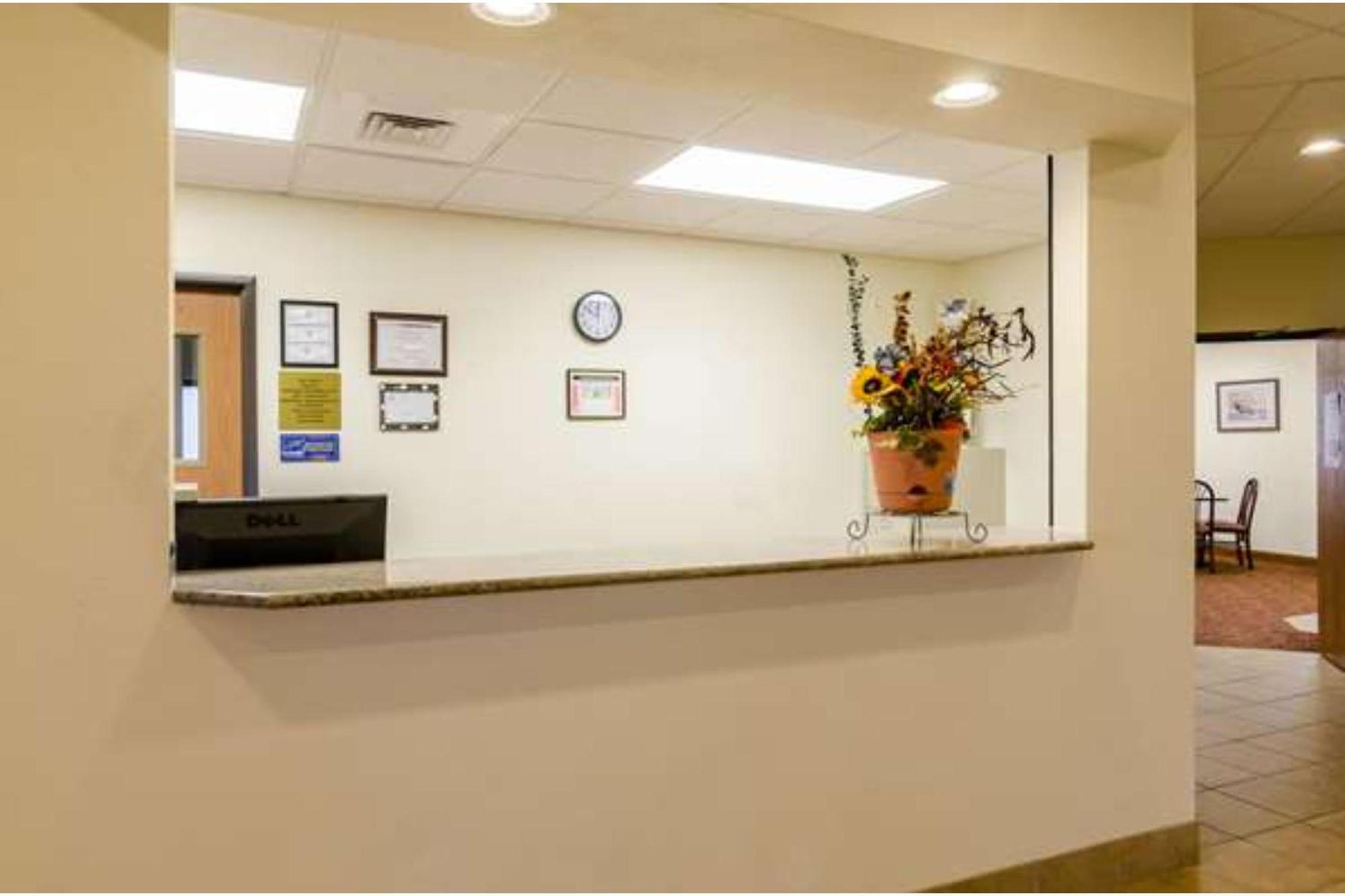 Park View Inn & Suites Hoisington Near Great Bend Luaran gambar