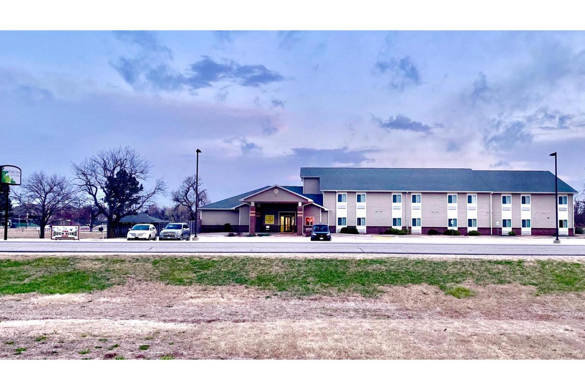 Park View Inn & Suites Hoisington Near Great Bend Luaran gambar