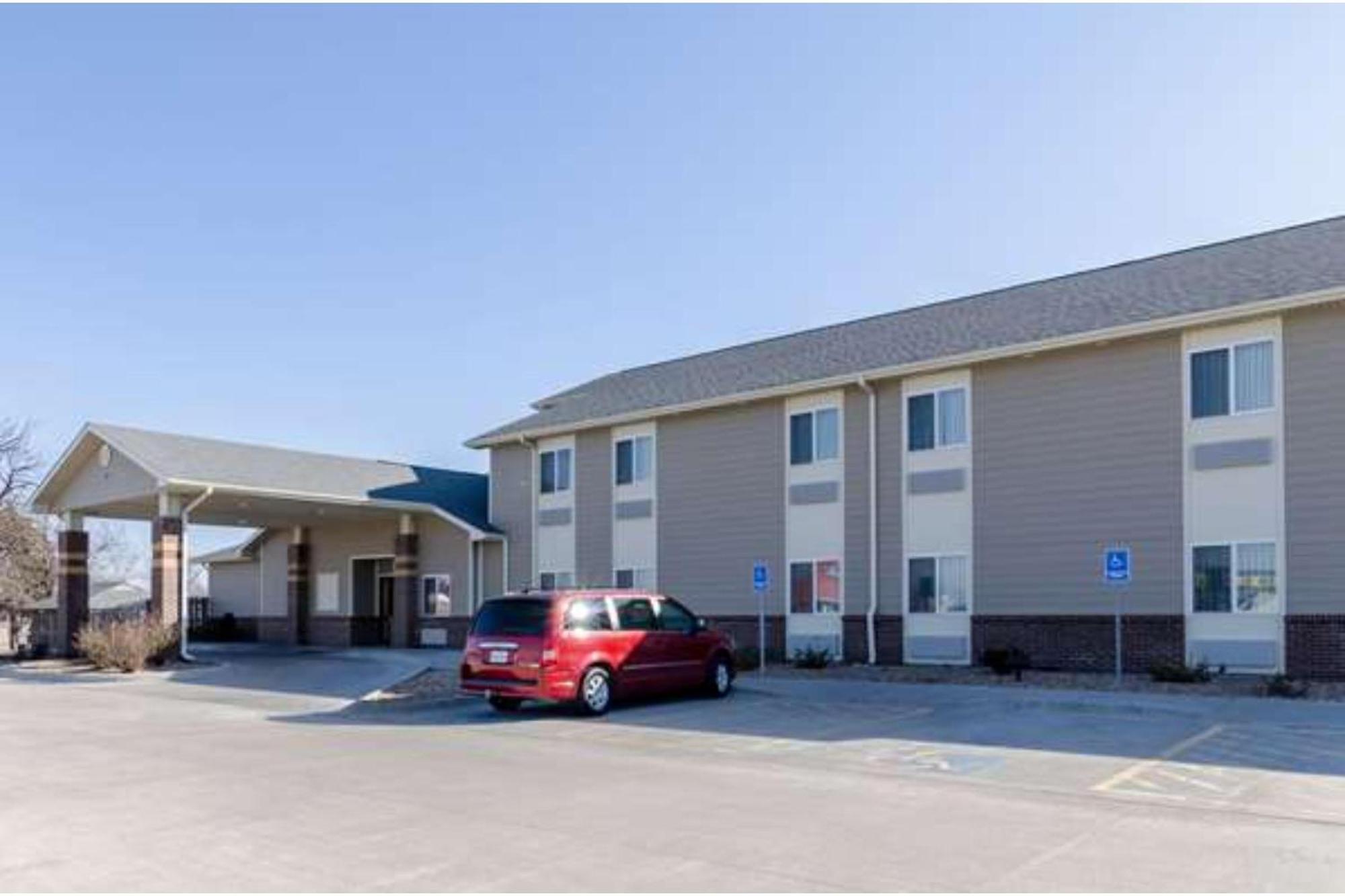 Park View Inn & Suites Hoisington Near Great Bend Luaran gambar