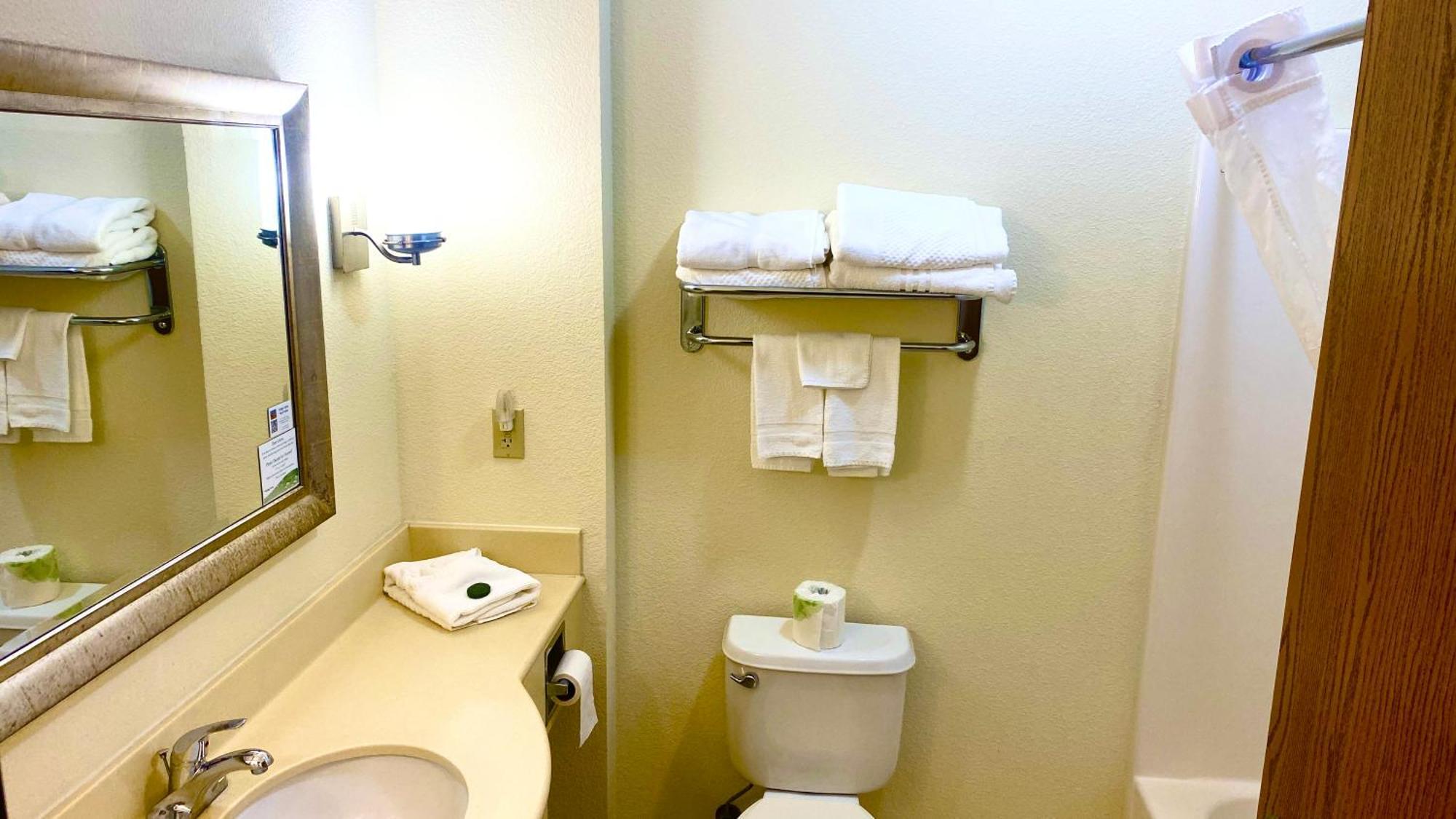Park View Inn & Suites Hoisington Near Great Bend Luaran gambar